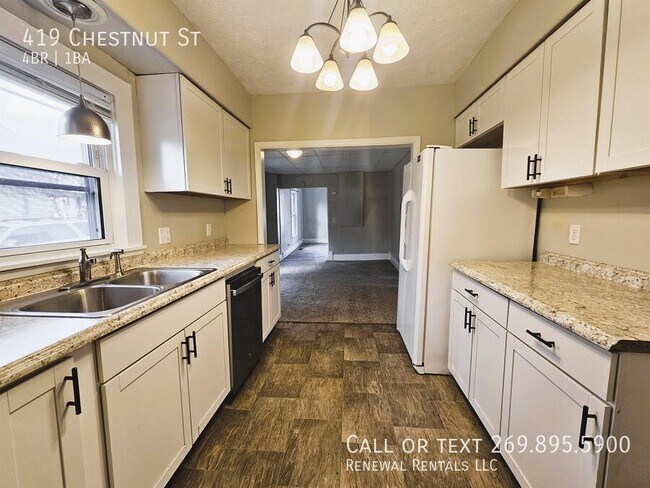 Photo - 419 Chestnut St