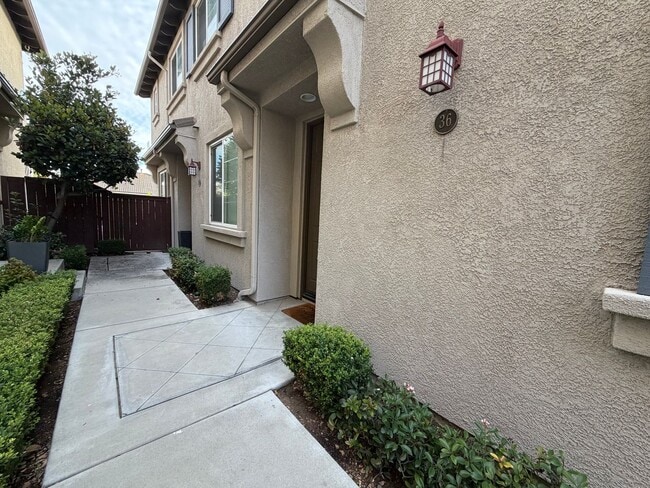Photo - Chula Vista townhouse now available for rent