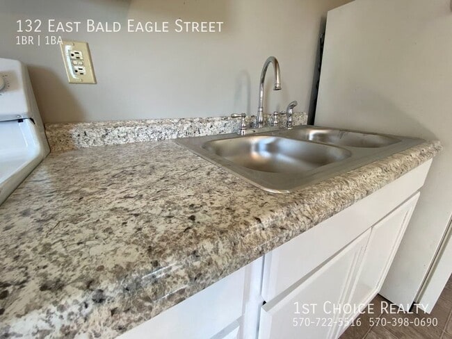 Photo - 132 E Bald Eagle St