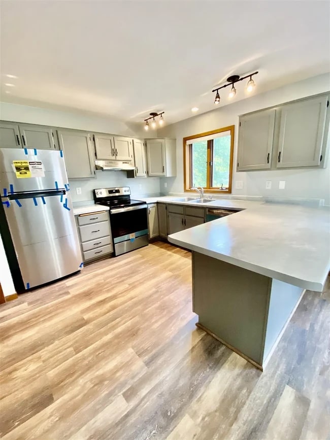 Photo - 152305 Fiddlehead Ln