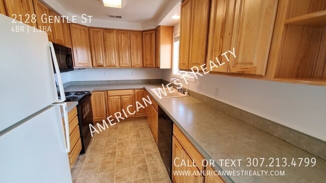 Photo - 2128 Gentle St