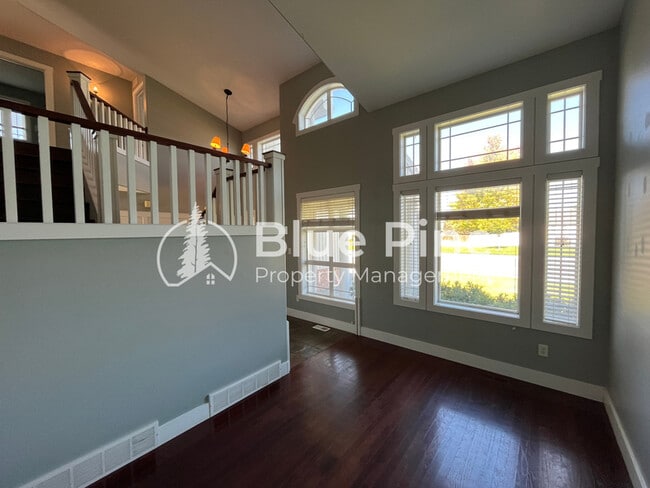 Photo - 157 Leesburg Ln