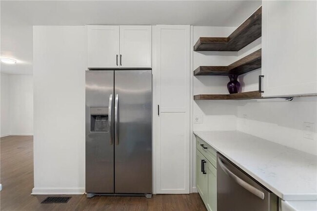 Photo - 3142 Chamblee Gap Rd