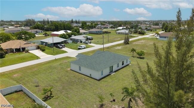 Building Photo - 1240 NW 22nd Pl