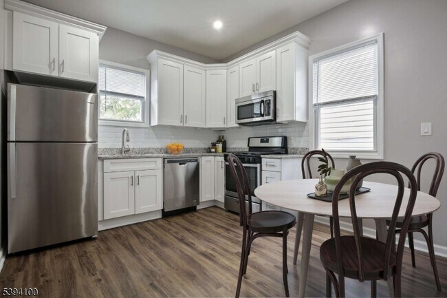 Photo - 249 S Burnet St Unidad 1