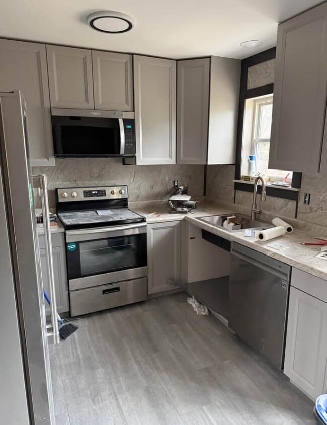 Photo - 1102 Asbury Cir E