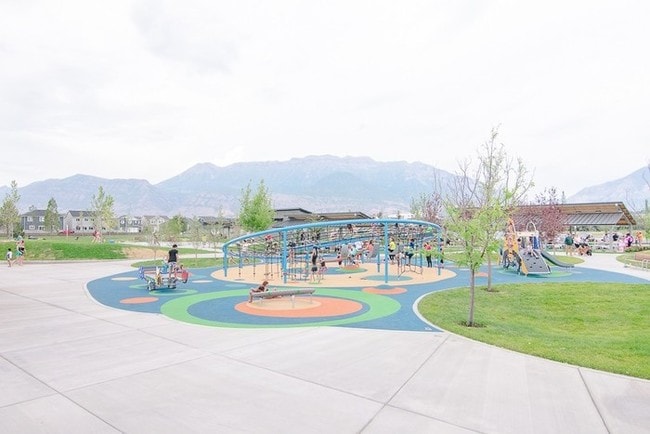 Photo - THE LOCHS! Gorgeous Townhome