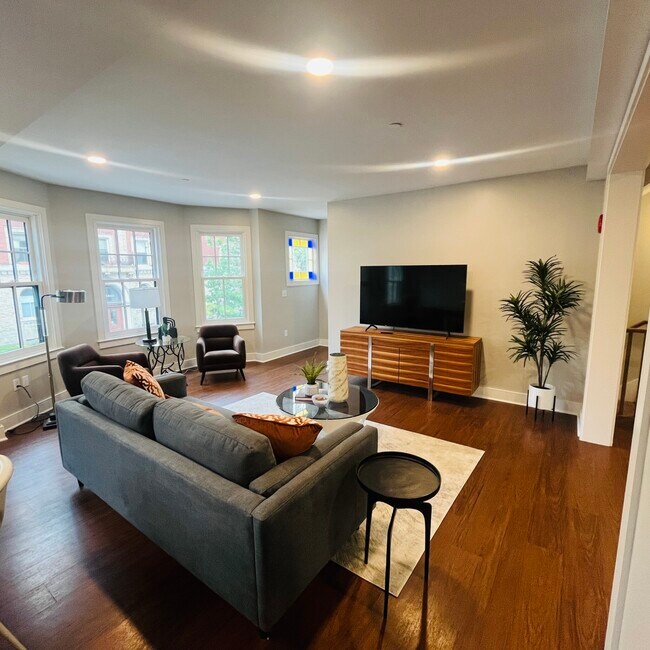 Photo - 380 Harvard St Unit 1