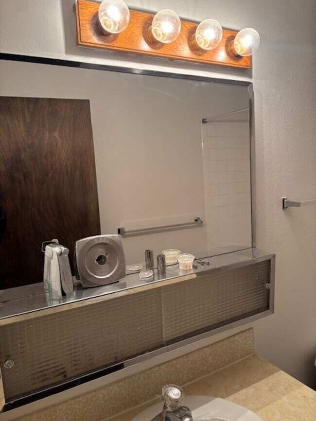 Photo - 1005 Unit 1213