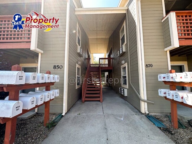 Photo - 850 W Belmont Cir Unidad #101 Rental