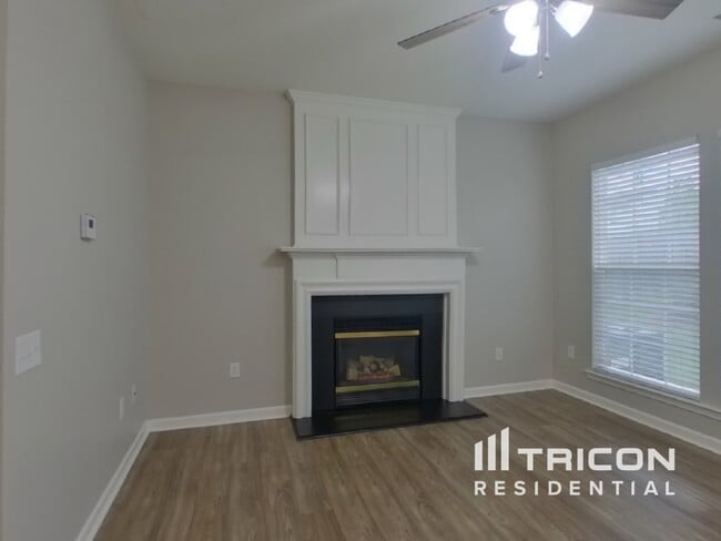 Photo - 2521 Wingdale Dr