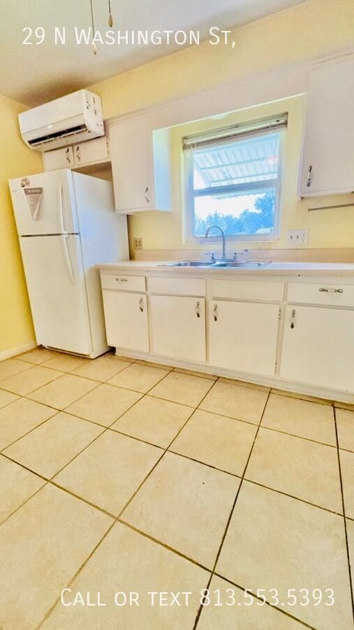 Photo - 29 N Washington St