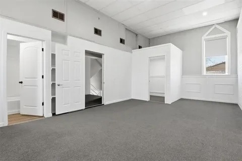 Photo - 104 E Barker St