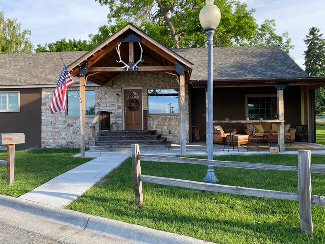 Photo - 541 Cannon St