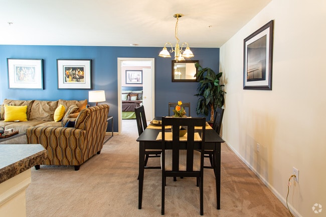 The Soloman- 2HAB, 2BA - Park Villas