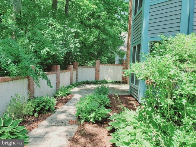 Photo - 7 Nottingham Cir