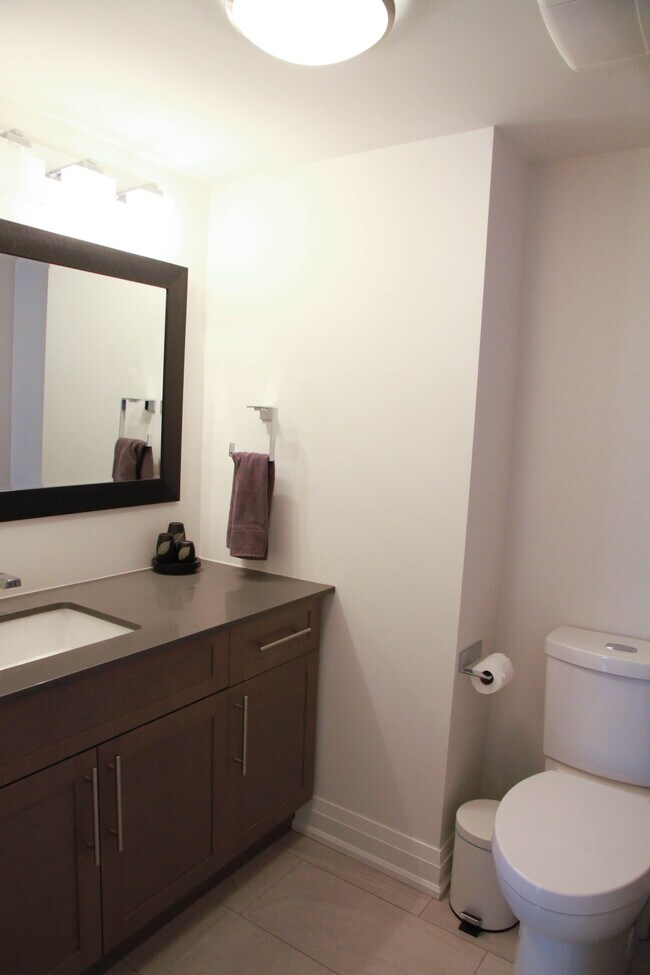 Photo - 405 Tweedsmuir Av