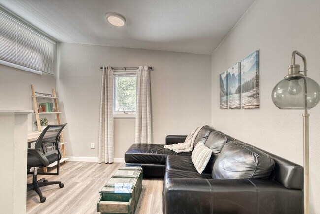 Photo - 2818 Rose Hill St Unidad ID1324060P