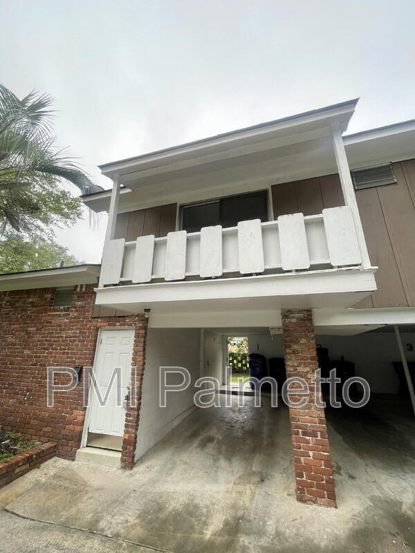 Building Photo - 3209 Wilmot Ave Unit 2B Rental