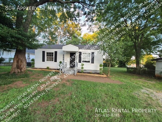 Photo - 804 Appleby St NW