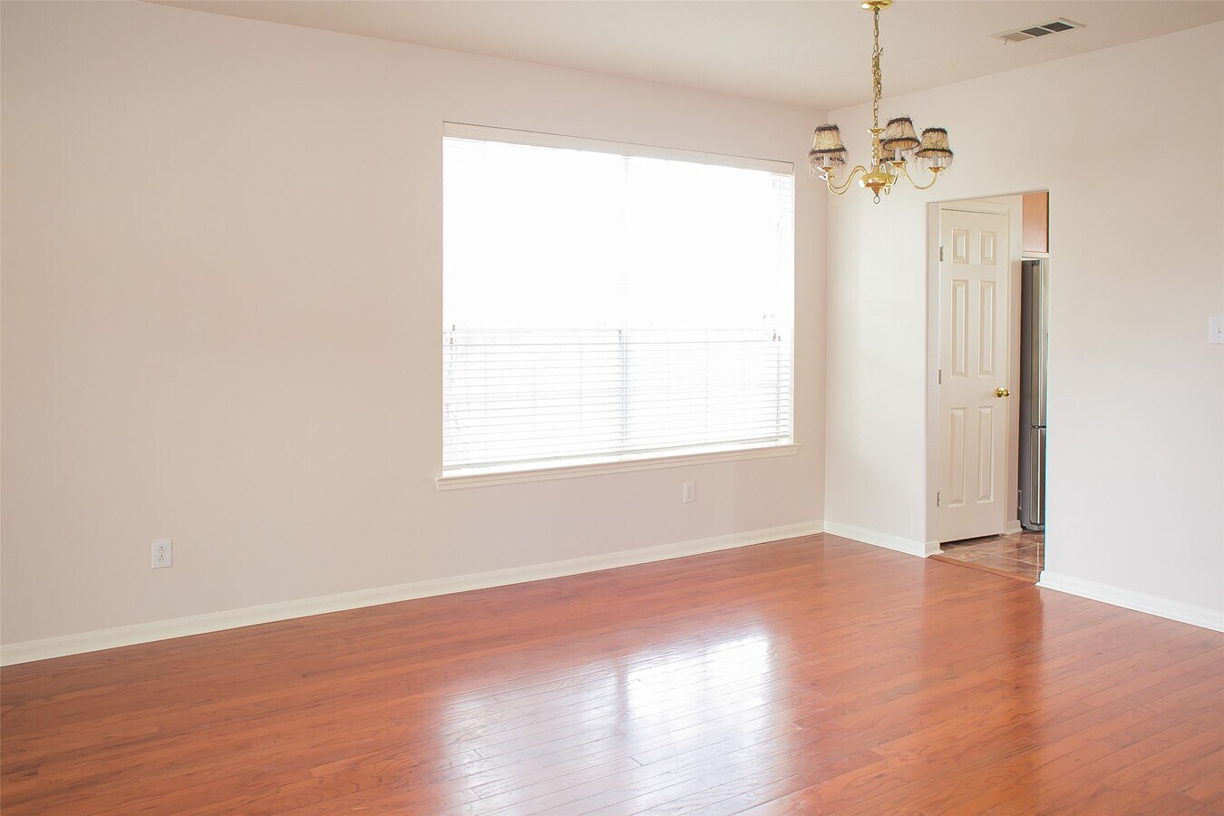 Photo - 14603 Bladenboro Dr