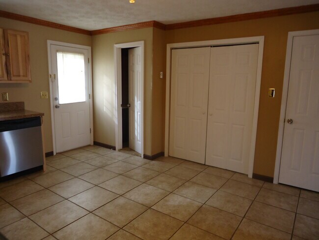 206 Nottoway Dr