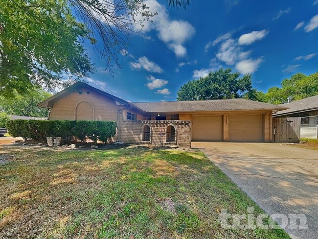 Photo - 5503 Jumada Cir