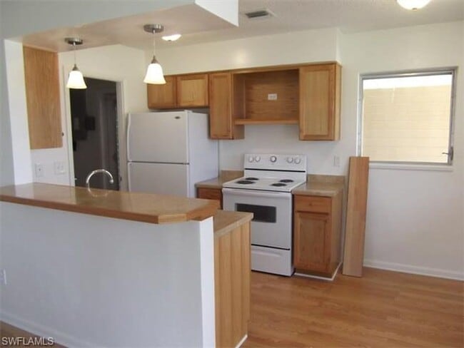 Photo - 10 Willow St