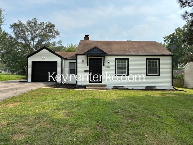 Building Photo - 3 Bed 2 Bath ready to rent! Rental