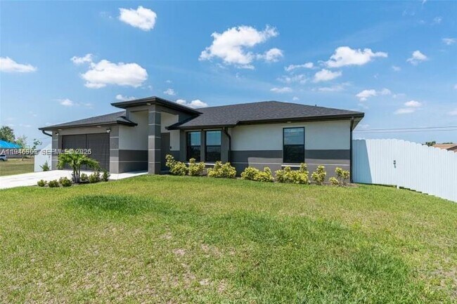 Photo - 1302 NE 2nd Pl