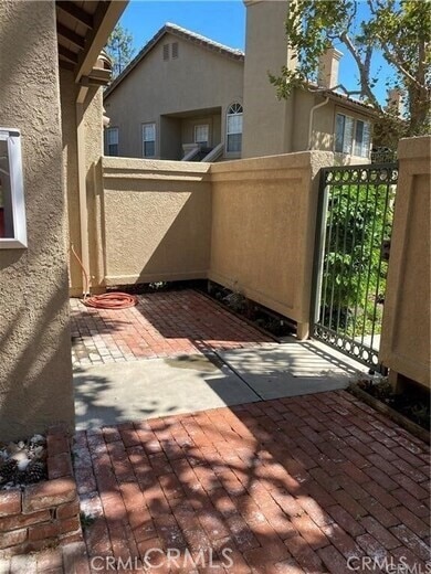 Photo - 14 Hillgate Pl