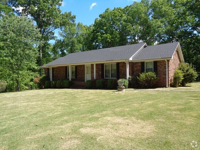 Building Photo - Remodeled Brick Rancher With a Screened Po... Rental