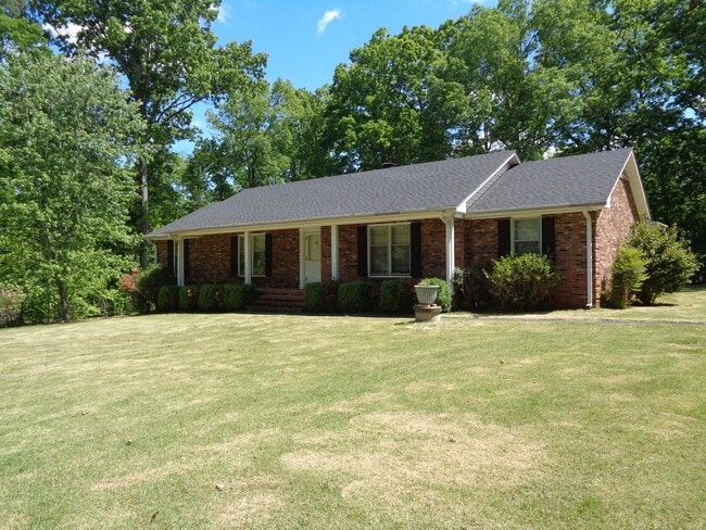 Remodeled Brick Rancher With a Screened Po... - Remodeled Brick Rancher With a Screened Po... House