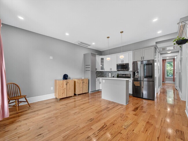 Photo - 70 Sherman Pl Unit 2