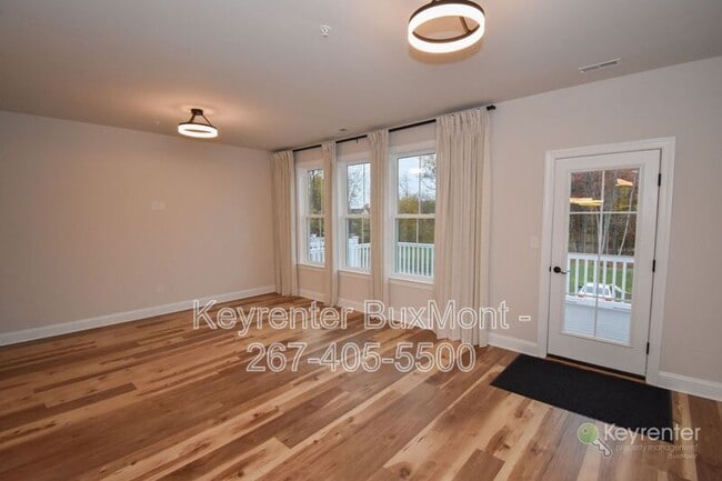 Photo - 320 Schadle Rd