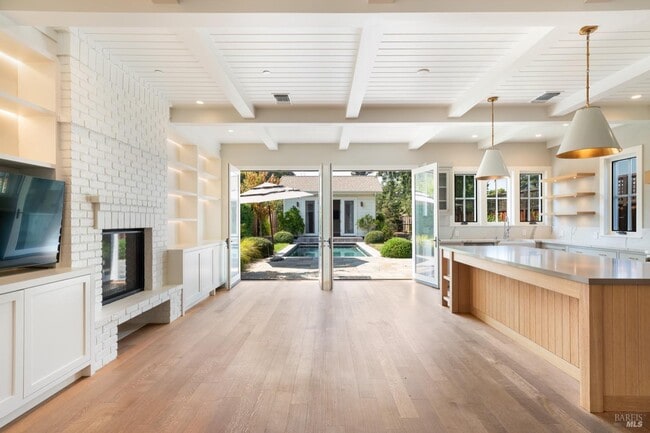 Photo - 1508 Spring St