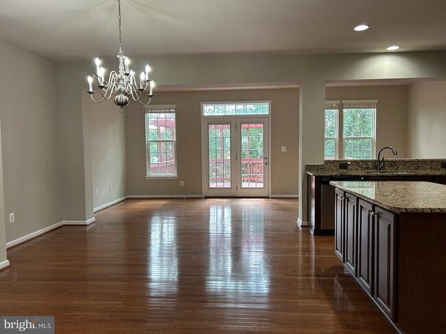 Building Photo - 45901 Peach Oak Terrace Rental