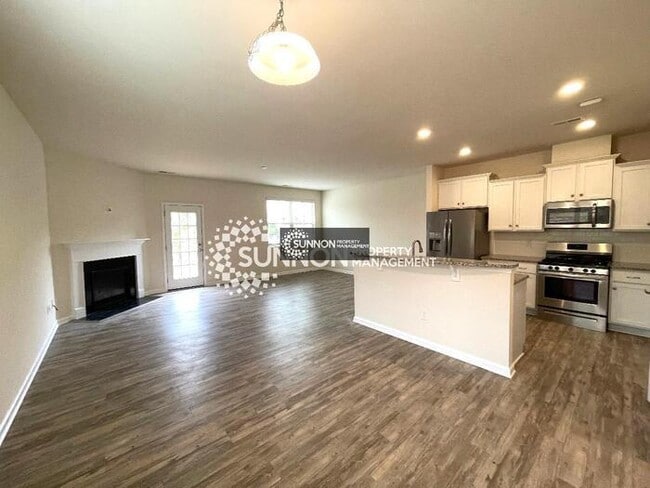 Photo - End Unit 3 BR 2.5 BA w/ Garage