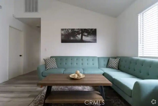 Building Photo - 517 S Hewes St Rental