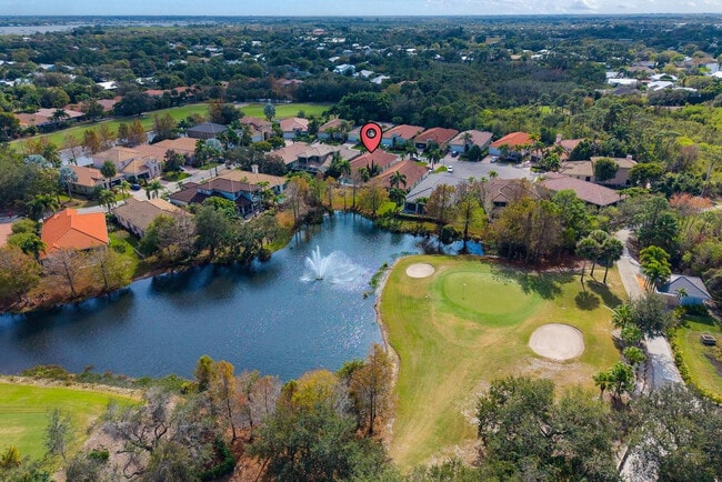 Photo - 844 SW Pebble Ln