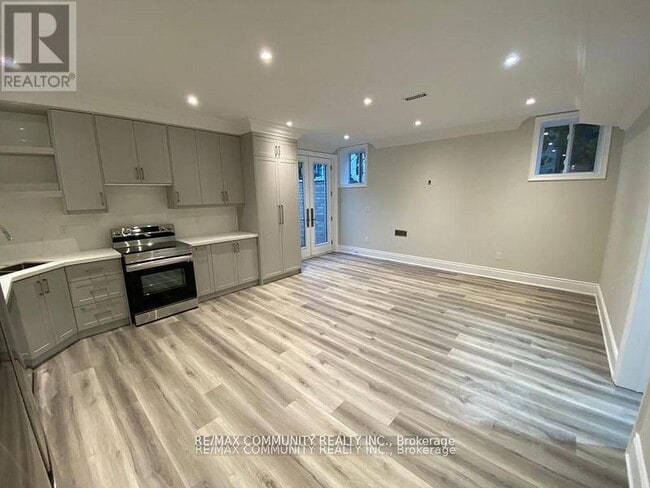 Photo - 118 Queen St
