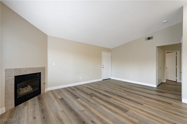 Building Photo - 350 S Durango Dr Unit 234