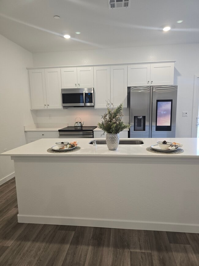 Photo - 2632 W Cambridge St