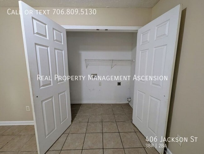 Photo - 406 Jackson St