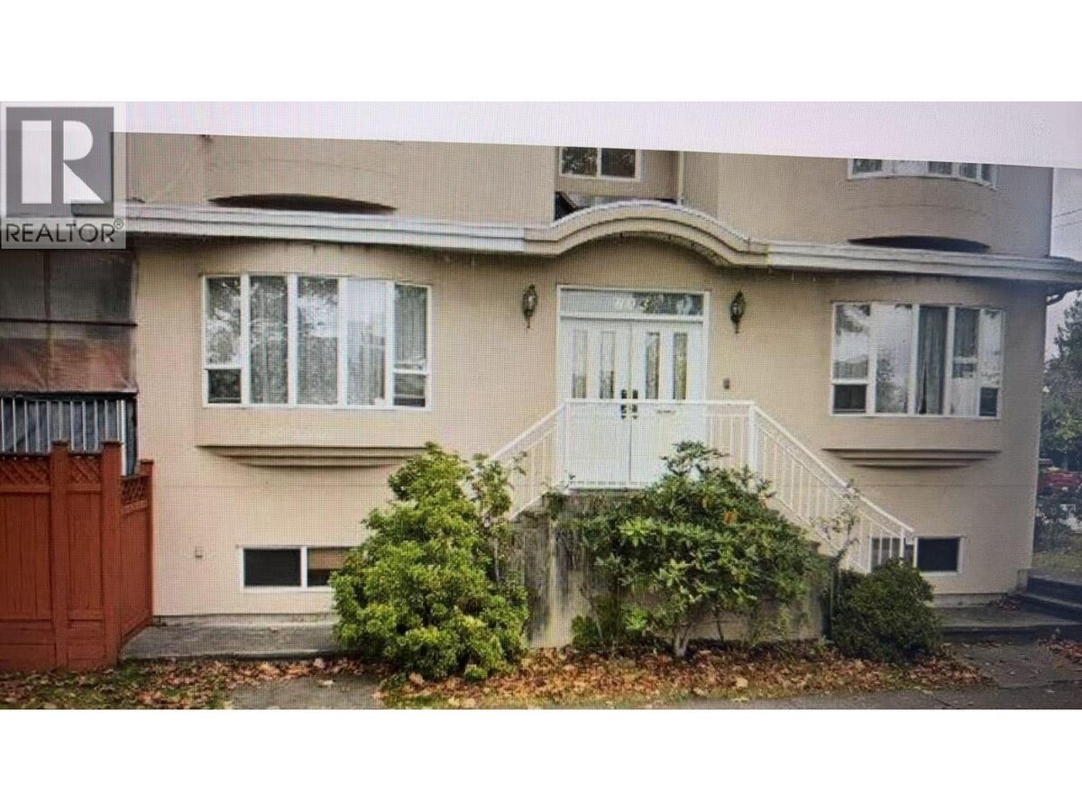 Photo - 8XX W 60th Ave