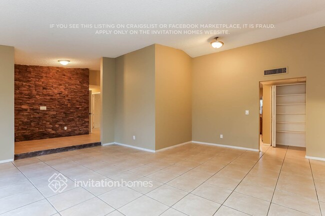 Photo - 2528 N Central Dr