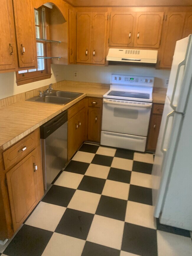 1736 Springwoods Lake Dr Apartment Columbia, SC