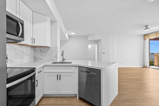 Building Photo - 1000 Scotia Dr Rental
