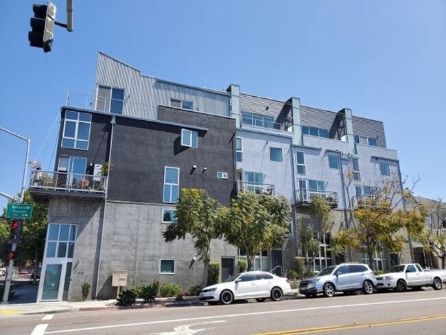 Photo - 5-Story UNIQUE Industrial Townhome - 3BD/4BA - w/ Open Floor Plan, Lots of Natural Light! - Secur...