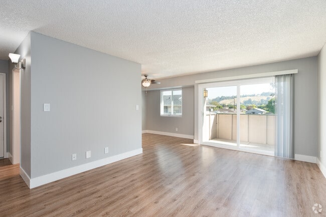 1BR, 1BA - Sparrow - Woodlark